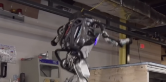 보스턴 다이내믹스 ‘아틀라스’에 사람이?